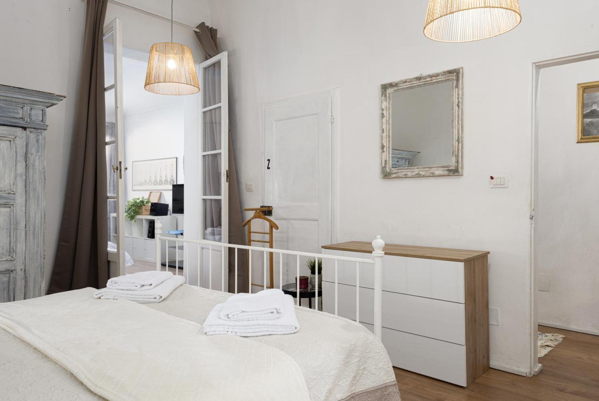 House Of Happy Hours With Terrace Florens Exteriör bild