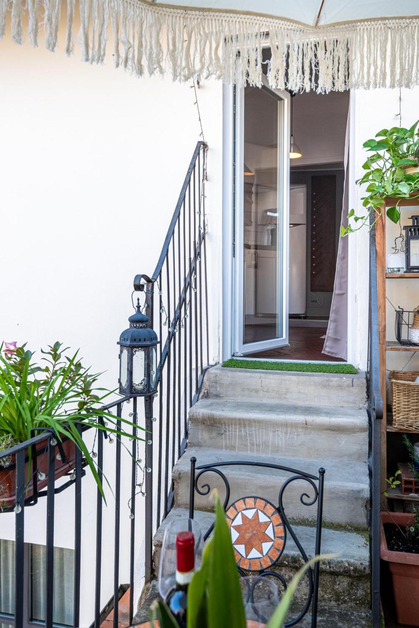 House Of Happy Hours With Terrace Florens Exteriör bild