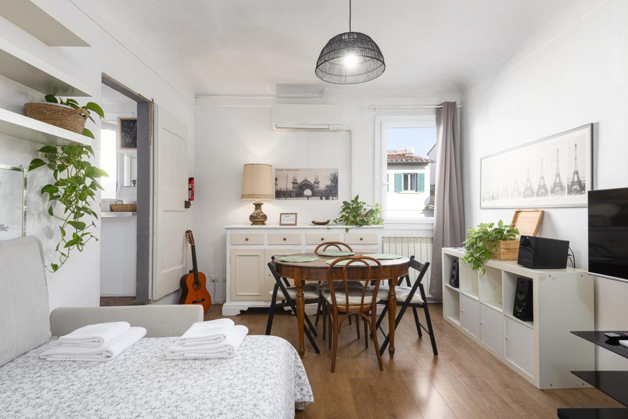 House Of Happy Hours With Terrace Florens Exteriör bild